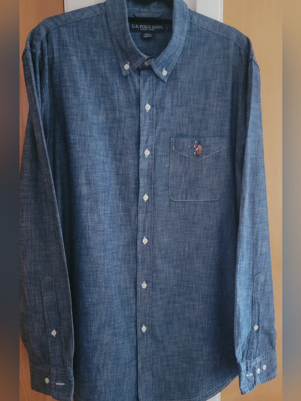 U.S. Polo Assn. Men's Blue Lightweight Denim Button-Down Shirt Size L